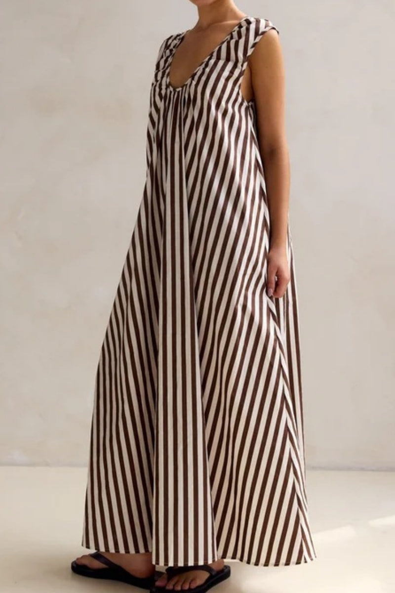 U-Neck Sleeveless Maxi Dress